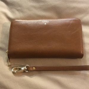 Fossil Sydney Zip Wallet/Wristlet Camel